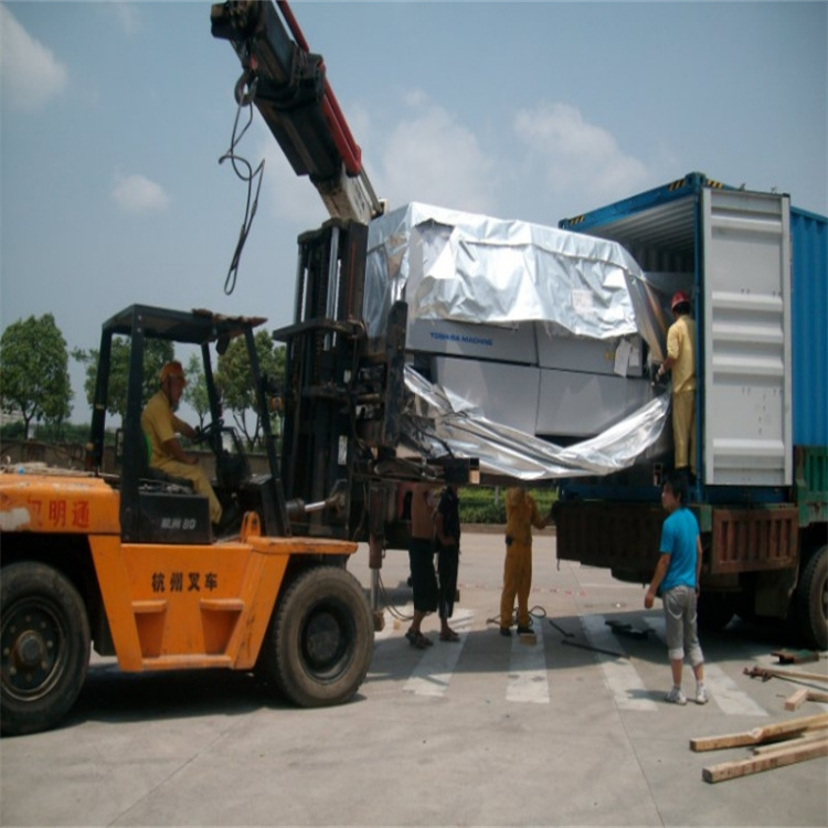 江汉附近的随车吊出租服务：选择指南与注意事项