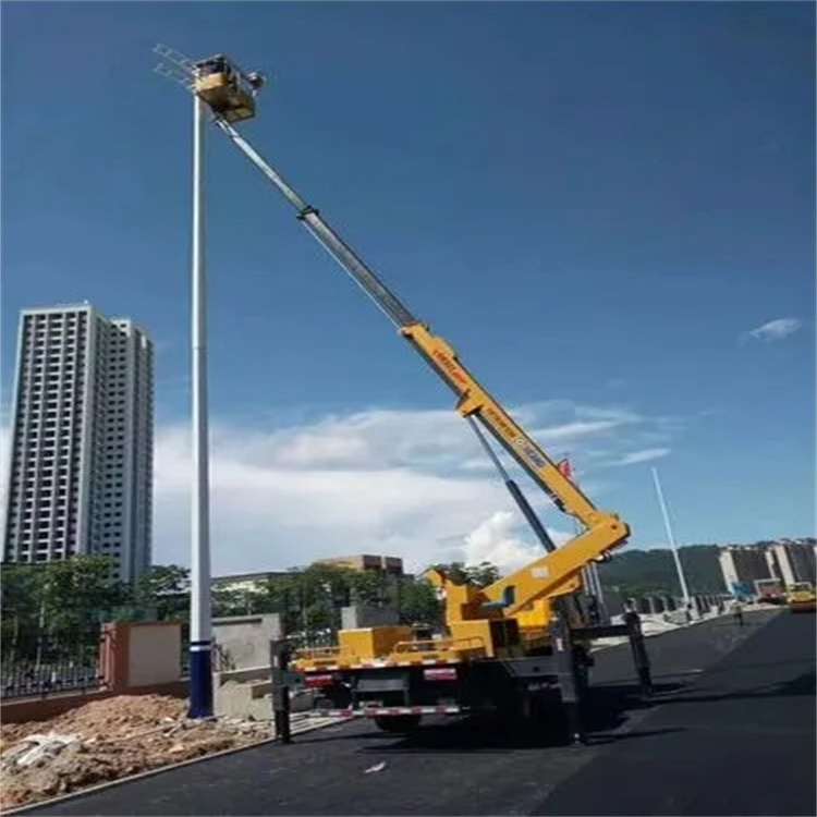 江汉维修路灯的曲臂升降车出租