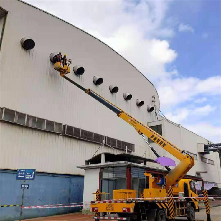 江汉高空作业车出租服务：专业广告牌安装解决方案