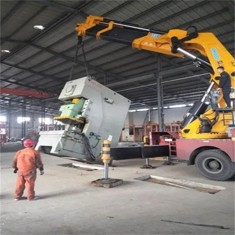 江汉80吨折臂吊车出租附近电话